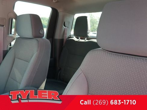 Used 2021 Chevrolet Silverado 1500 Custom AWD/4WD image 34