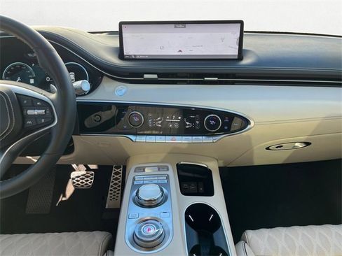 Used 2023 Genesis GV70 3.5T Sport w/ Sport Prestige Package image 12