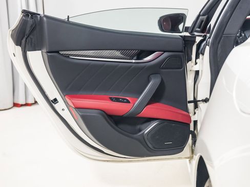 Used 2022 Maserati Ghibli Modena Q4 image 22