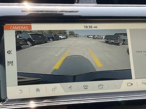 Used 2020 Land Rover Discovery HSE AWD/4WD image 41
