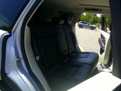 Used 2023 Land Rover Range Rover SE AWD/4WD image 64