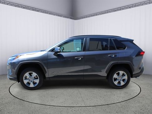 Used 2024 Toyota RAV4 XLE w/ Convenience Package AWD/4WD image 5