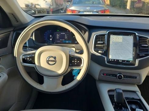 Certified 2024 Volvo XC90 B5 Plus w/ Protection Package Premier image 10