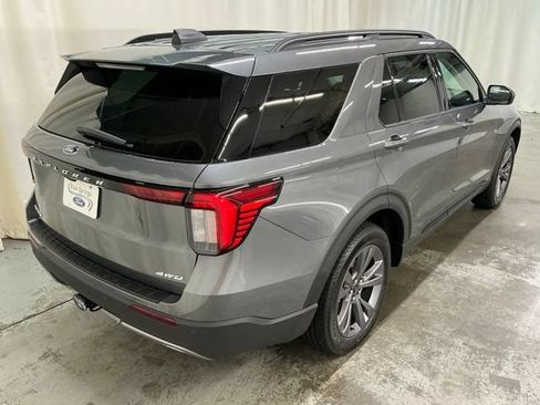 New 2026 Ford Explorer Active w/ Active Comfort Package AWD/4WD image 3