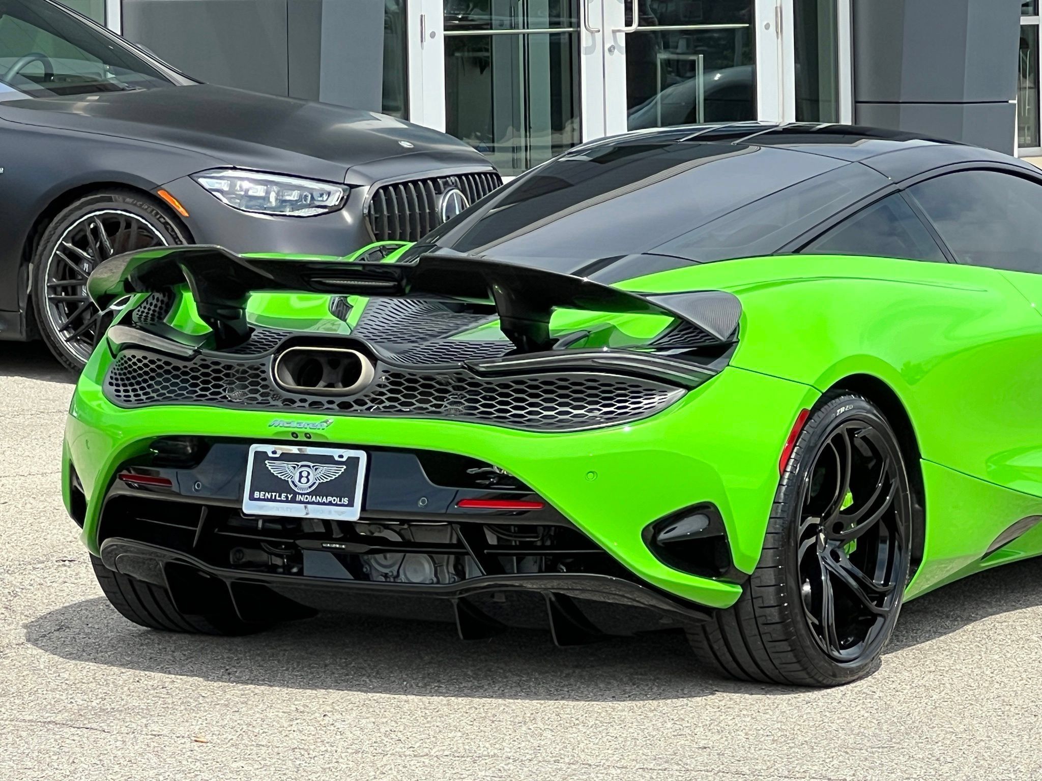 Used 2024 McLaren 750S RWD image 14