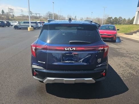 New 2026 Kia Seltos EX AWD/4WD image 6