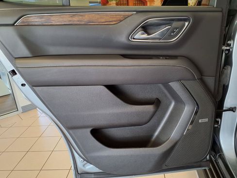 Used 2023 Chevrolet Tahoe Premier RWD image 19