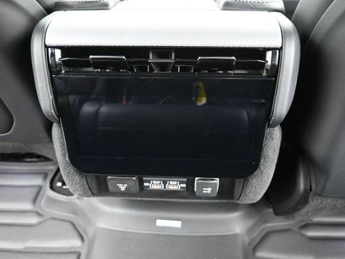 Used 2023 Jeep Grand Wagoneer Series II w/ Flexible Seating Group AWD/4WD image 10