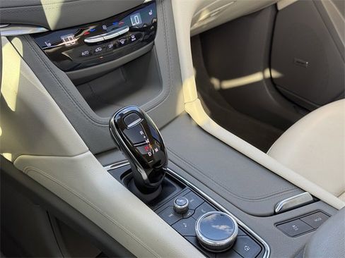 Used 2021 Cadillac XT5 Premium Luxury image 29