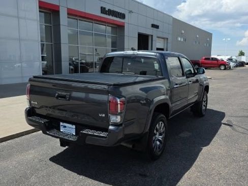 Used 2021 Toyota Tacoma Limited AWD/4WD image 5