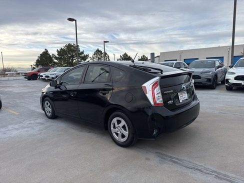 Used 2015 Toyota Prius Two image 7