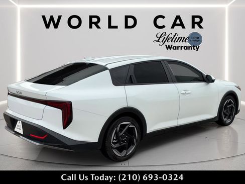 Certified 2025 Kia K4 EX image 3