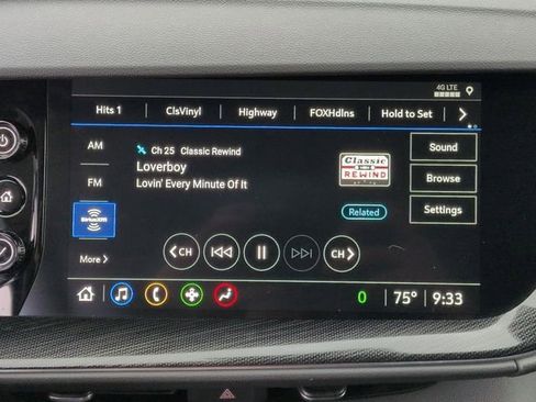 Certified 2023 Buick Envision Essence image 11