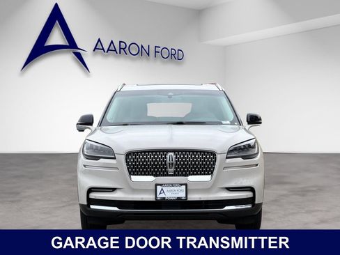 Used 2023 Lincoln Aviator 2WD w/ Premium Package image 9