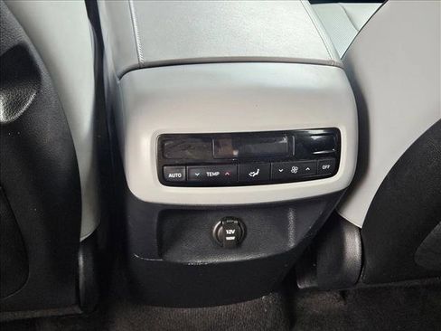 Used 2025 Hyundai Palisade SEL image 18