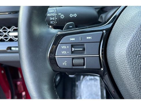 Certified 2025 Honda Accord Touring image 34