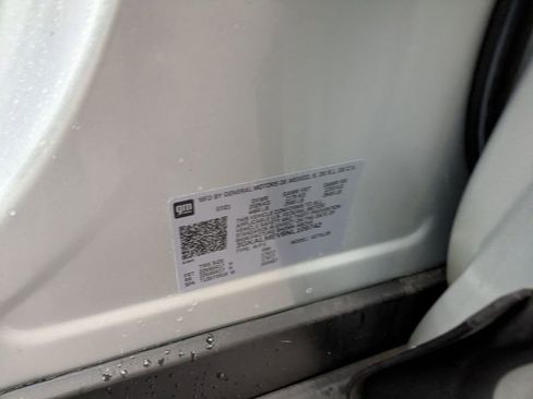 Used 2022 GMC Terrain SLE w/ Driver Convenience Package image 29