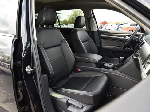 Used 2023 Volkswagen Atlas SE w/ Panoramic Sunroof Package image 20