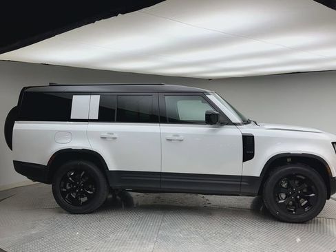 New 2026 Land Rover Defender 130 S image 9