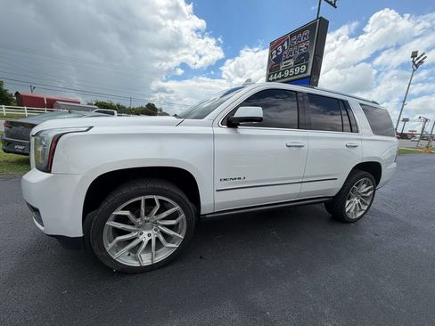 Used 2017 GMC Yukon Denali AWD/4WD image 6