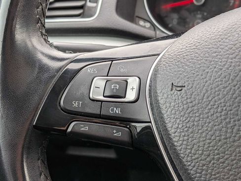 Used 2018 Volkswagen Passat 2.0T SE image 23