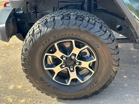 Used 2023 Jeep Wrangler Unlimited Rubicon w/ Cold Weather Group image 11