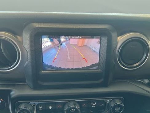Used 2019 Jeep Wrangler Unlimited Sport w/ Technology Group AWD/4WD image 11