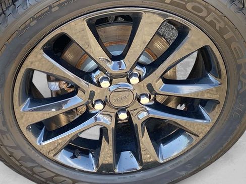 Certified 2020 Jeep Grand Cherokee Altitude AWD/4WD image 27