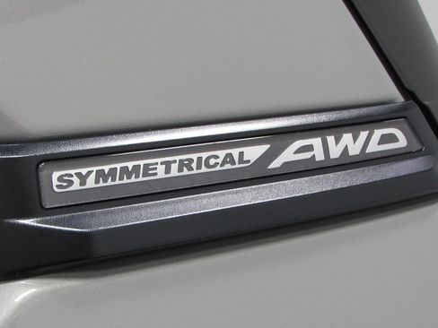 Used 2026 Subaru Forester Premium AWD/4WD image 31