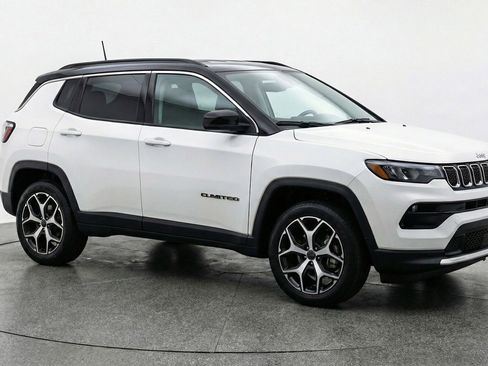 Used 2025 Jeep Compass Limited AWD/4WD image 1