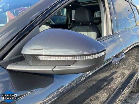 Used 2025 Audi Q6 e-tron Premium w/ Convenience Package image 86