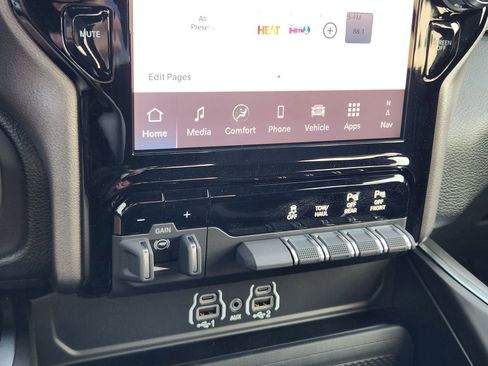 New 2025 RAM 2500 Lone Star image 17