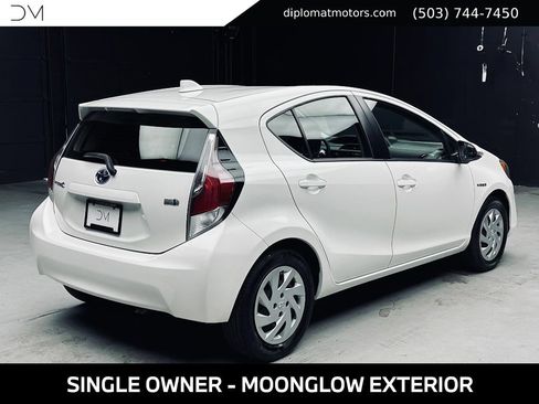Used 2015 Toyota Prius C Two FWD image 6