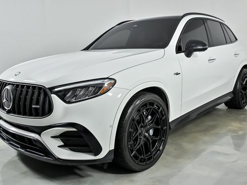 Used 2024 Mercedes-Benz GLC 43 AMG 4MATIC image 6
