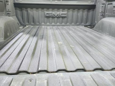 Used 2025 GMC Sierra 1500 SLE w/ Preferred Package AWD/4WD image 28