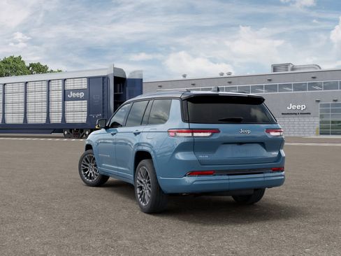 New 2026 Jeep Grand Cherokee L Summit AWD/4WD image 3