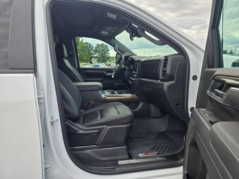 Used 2025 Chevrolet Silverado 3500 LT w/ All Star Edition AWD/4WD image 18