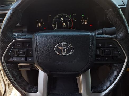 Certified 2024 Toyota Tacoma SR5 AWD/4WD image 14
