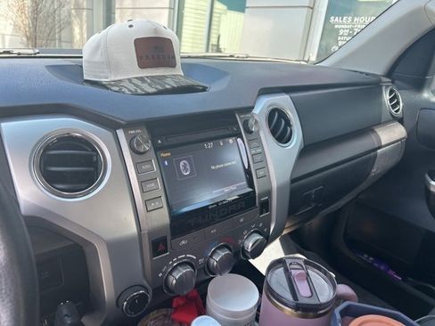 Used 2015 Toyota Tundra SR5 w/ TRD Off Road Package image 7