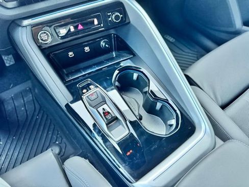 Used 2025 Audi Q5 Premium Plus image 15