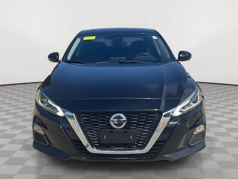 Used 2022 Nissan Altima 2.5 SV w/ SV Premium Package AWD/4WD image 3