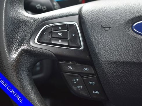 Used 2019 Ford Escape S image 5