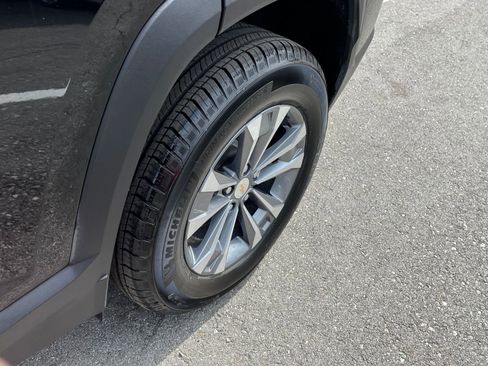 Used 2025 Chevrolet Equinox LT image 30