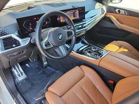Used 2023 BMW X7 xDrive40i w/ Executive Package AWD/4WD image 5