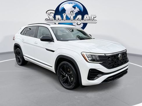 New 2026 Volkswagen Atlas Cross Sport SEL R-Line image 1