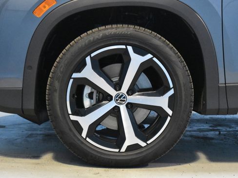 New 2026 Volkswagen Tiguan SE AWD/4WD image 19