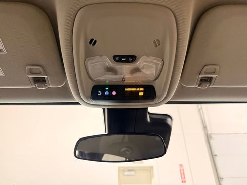 Used 2024 Buick Encore GX Sport Touring image 18