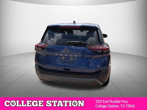 Used 2023 Nissan Rogue S FWD image 3