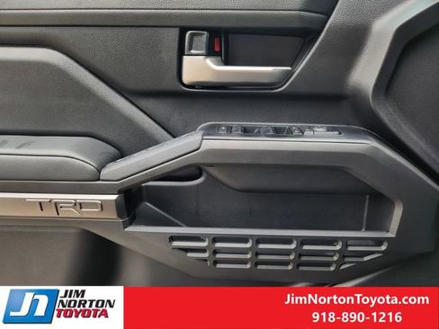 Used 2025 Toyota Tacoma TRD Off-Road image 24