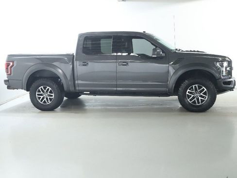 Used 2018 Ford F150 Raptor w/ Equipment Group 802A Luxury AWD/4WD image 11